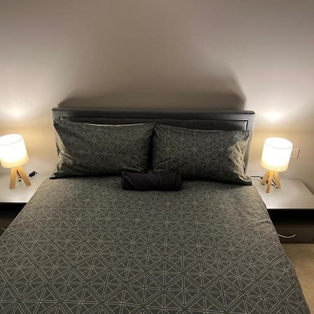 Ultra Modern Room London Exteriör bild